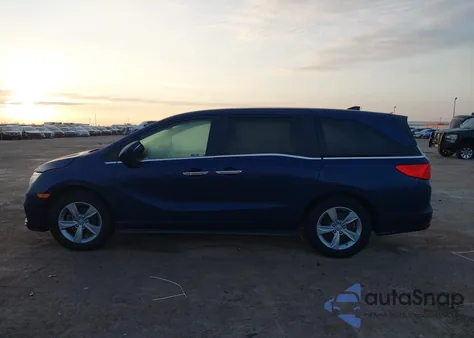 2019 Honda Odyssey Ex z USA, uszkodzony, nr VIN 5FNRL6H58KB011821